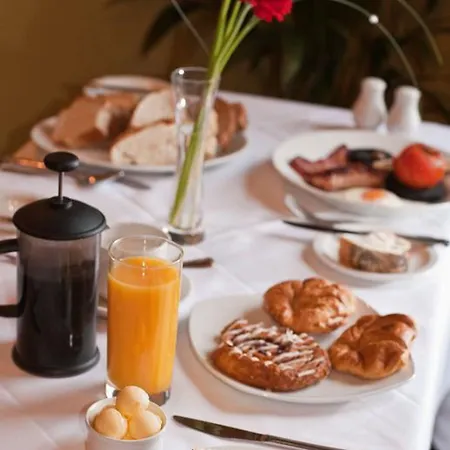 Roundthorn & Luxury Hotel 5*