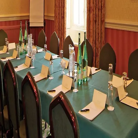 Hotel Roundthorn & Luxury