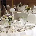 Hotell Roundthorn & Luxury