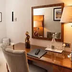 Roundthorn & Luxury 5* פנרית'