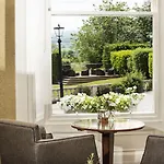 Roundthorn & Luxury מלון 5*