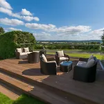 Roundthorn & Luxury 5*