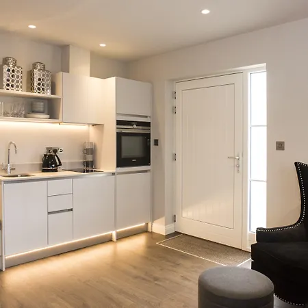 Roundthorn & Luxury 5*