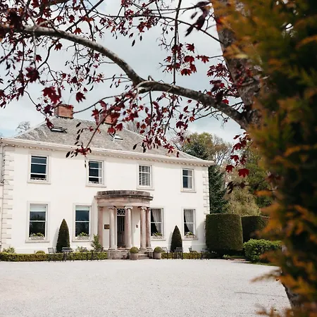 Roundthorn & Luxury Hotel