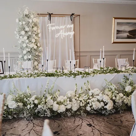 Hotel Roundthorn & Luxury