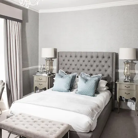 Hotell Roundthorn & Luxury 5*