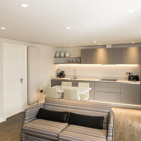 Roundthorn & Luxury
