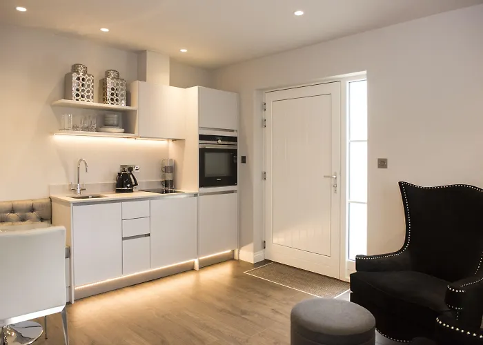 Roundthorn & Luxury 5*