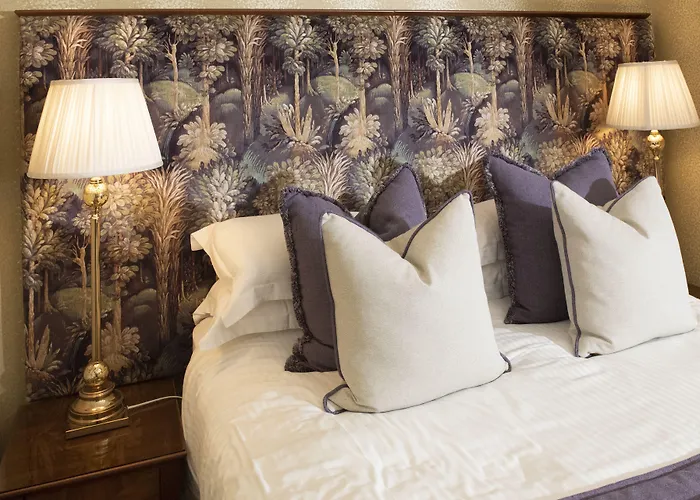 Otel Roundthorn & Luxury