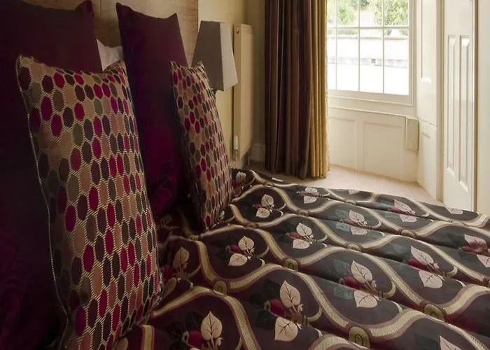 Otel Roundthorn & Luxury