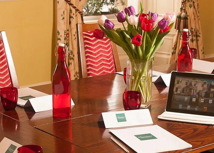 Otel Roundthorn & Luxury